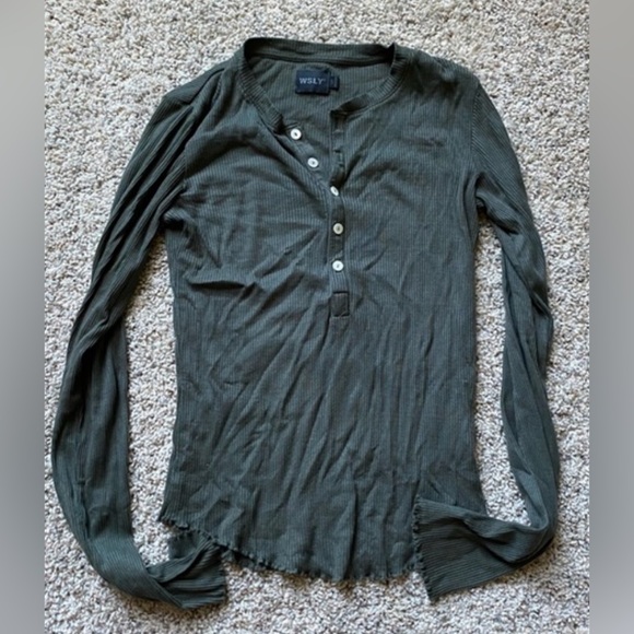 WSLY Tops - Wsly Long sleeve green WESLEY BANDIER SHOPBOP RIBBED HENLEY LETTUCE TRIM EUC S